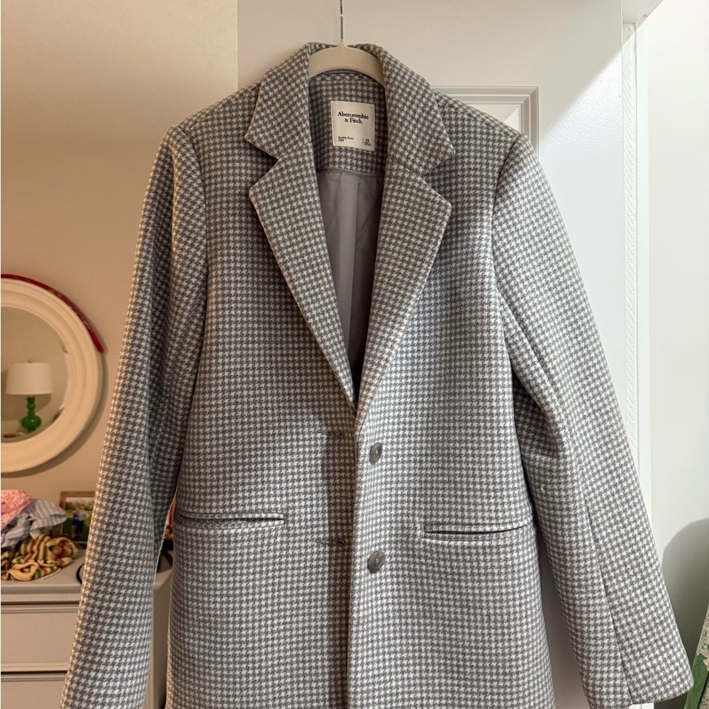 Abercrombie & Fitch Gray Checkered Jacket - Picture 1 of 8